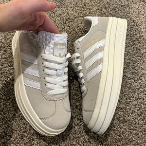 adidas Beige and White Women's Sneakers